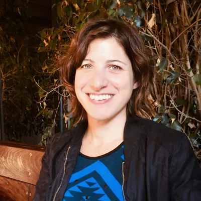 איריס גומס מטפלת סובאדה עיסוי רחם בתל אביב