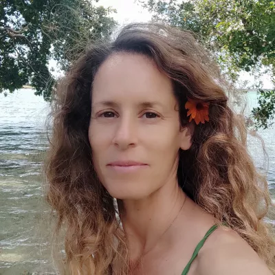 אילת פניני זלינגר מטפלת סובאדה עיסוי רחם בבאר שבע